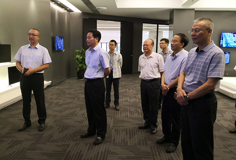 A delegation led by Yang Pengfei, Secretary of Zhongkai District Committee, visited KTC Huinan factory