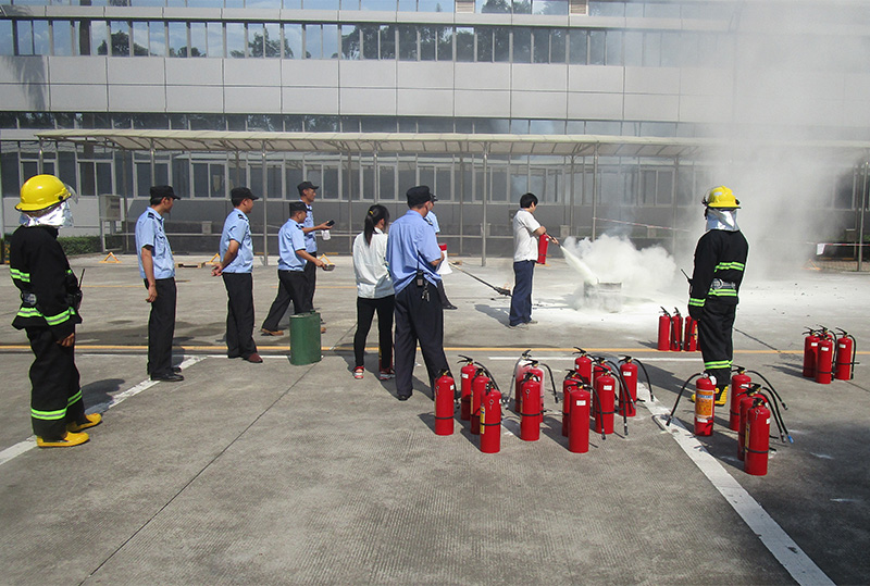 提高全员消防素质、全力保障安全生产—康冠公司坂田工厂开展消防演练活动